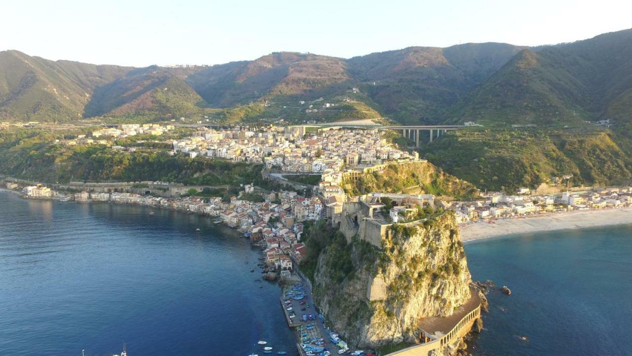 Il Ritratto Casa Vacanza Scilla Luaran gambar